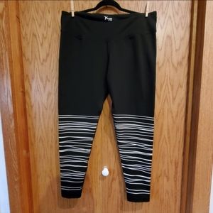 Old Navy Active Go-Dry Workout Leggings Black with White Detail Size XXL